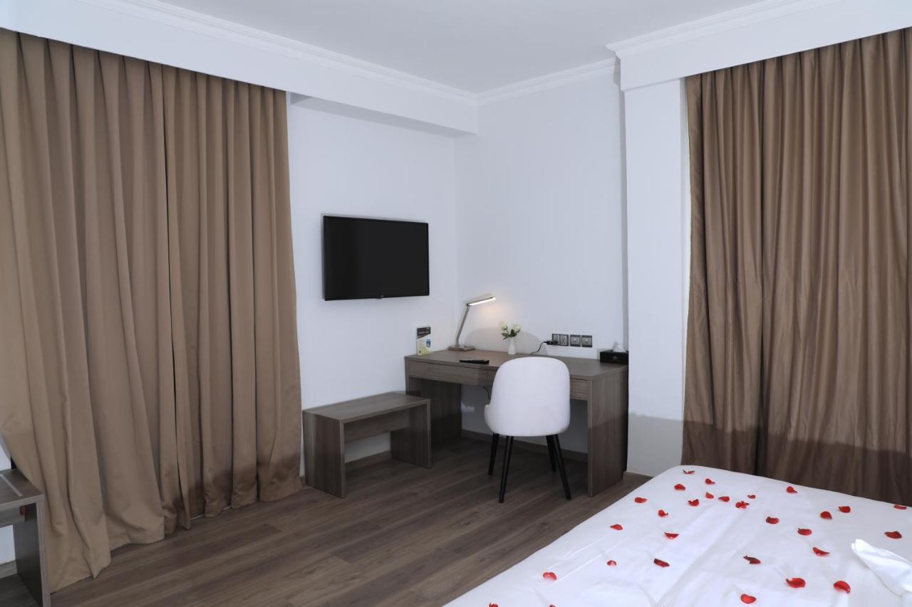 אדיס אבבה Th Bonroyal Hotel מראה חיצוני תמונה