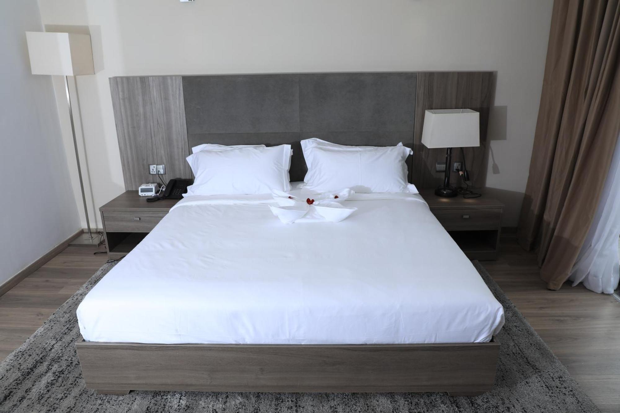 אדיס אבבה Th Bonroyal Hotel מראה חיצוני תמונה