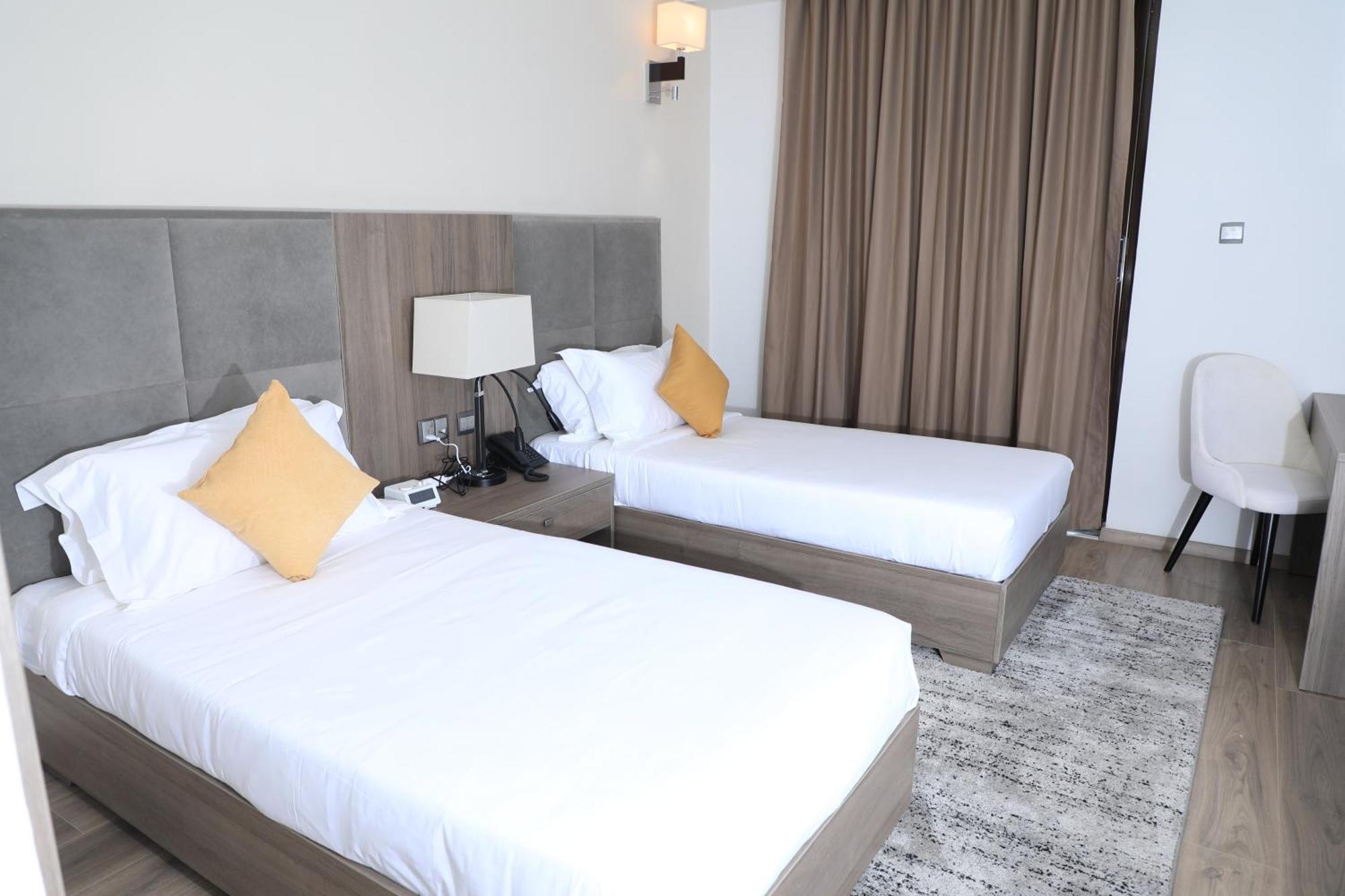 אדיס אבבה Th Bonroyal Hotel מראה חיצוני תמונה