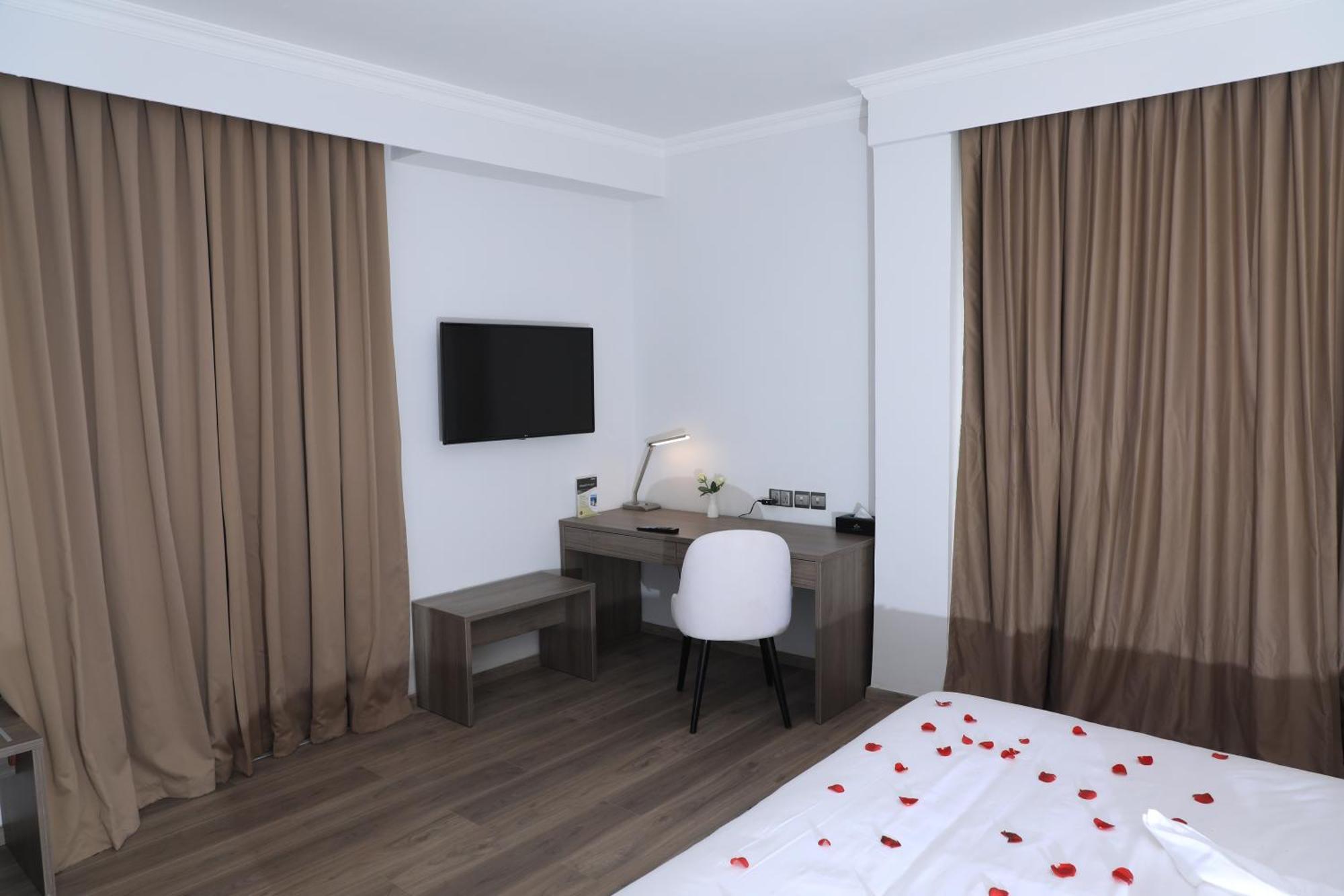 אדיס אבבה Th Bonroyal Hotel מראה חיצוני תמונה